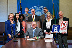 Governor Inslee signs a bill to help clear the path for electric vehicle charging Governor Inslee signs SB 5849 into law
